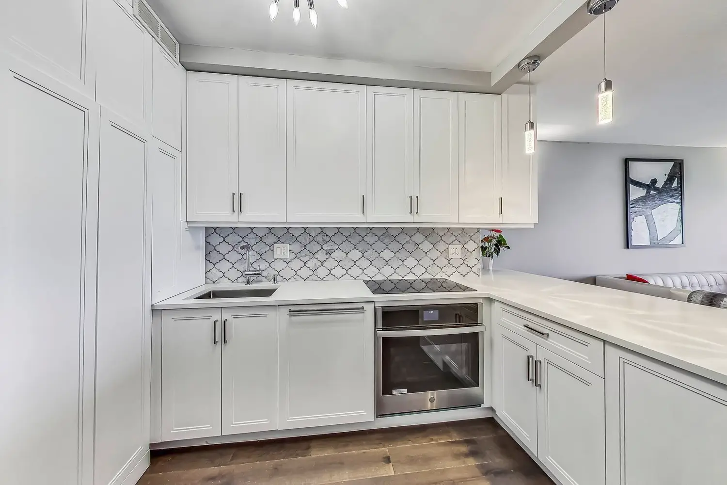 John Hancock Residence — Kitchen cabinetry & finishes