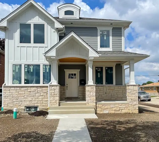 Ozark Avenue Residence — Norridge, Illinois